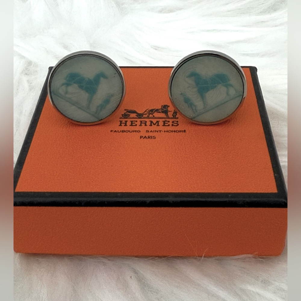 HERMÉS Corozo Horse Motif Silver Tone Clip On Earrings